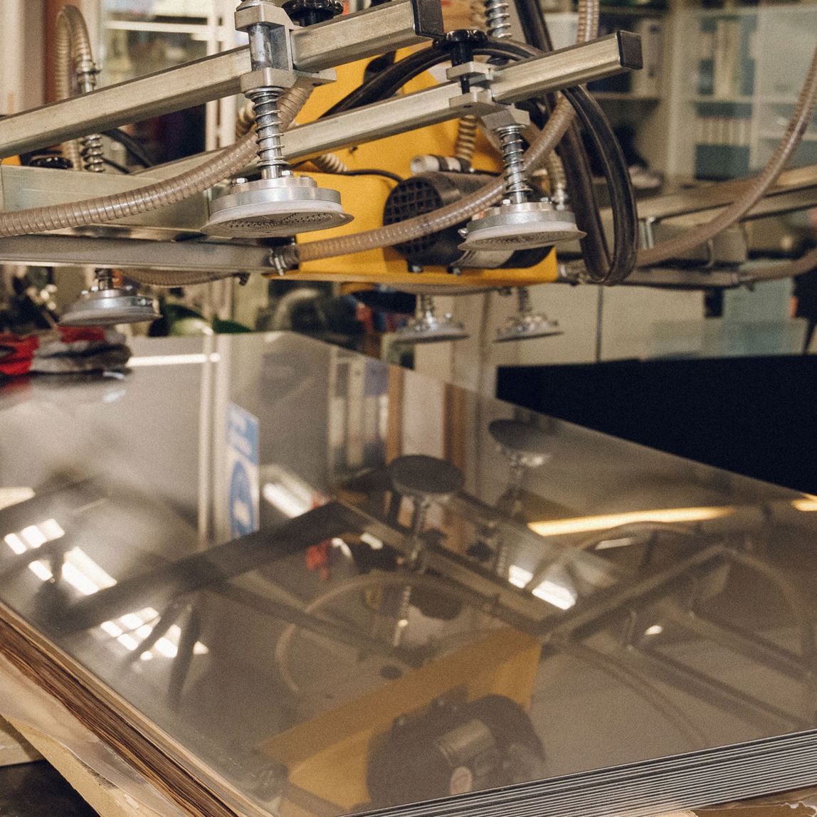 Dæk og metal, Vævervej 11